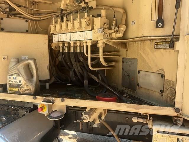 Mack GU813 Autopompe per calcestruzzo