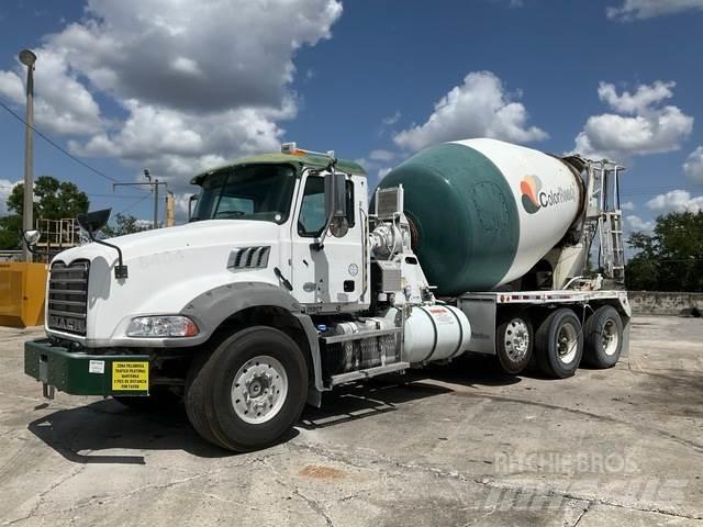 Mack GU813 Camion altro