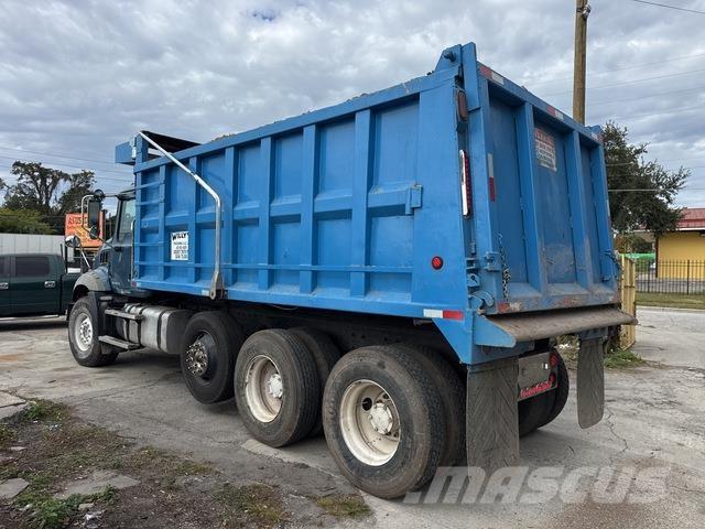 Mack GU813 Camion ribaltabili