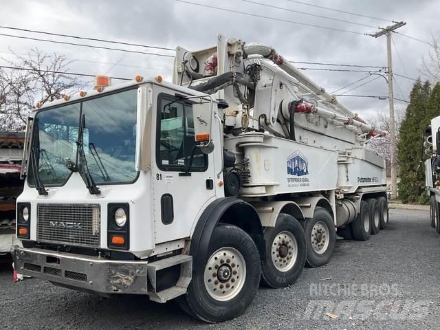 Mack MR688S Autopompe per calcestruzzo