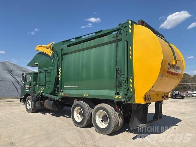 Mack MR690S Camion dei rifiuti