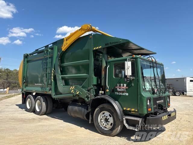 Mack MR690S Camion dei rifiuti