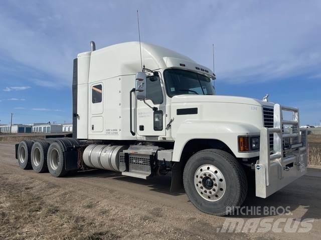 Mack PI86T Motrici e Trattori Stradali