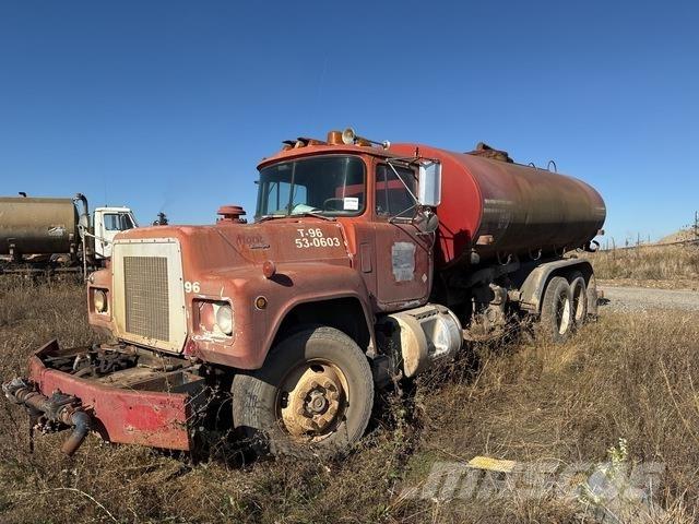 Mack R688ST Autocisterne