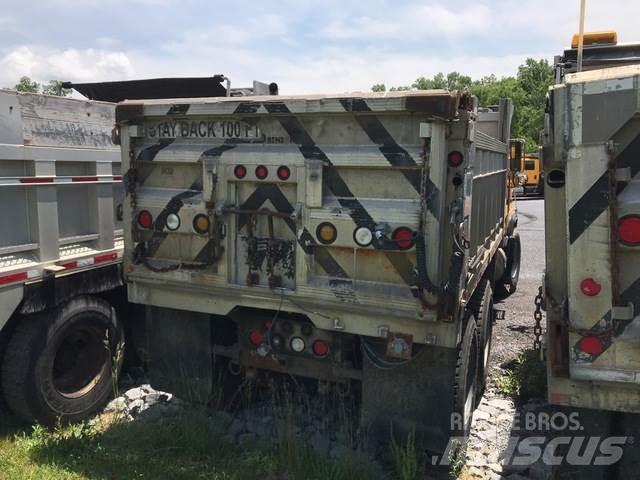 Mack RD600 Lame spazzaneve e aratri