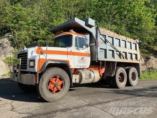 Mack RD686SX Camion ribaltabili