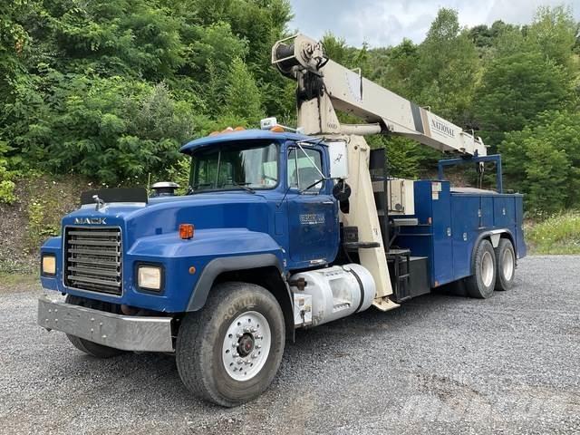Mack RD688S Camion altro