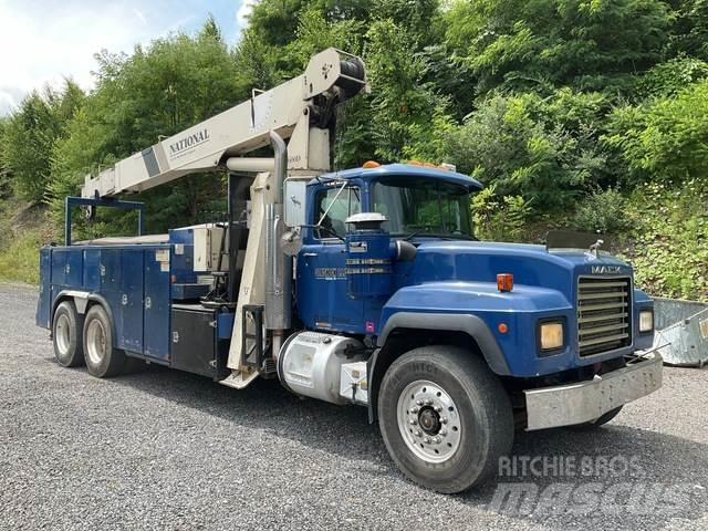 Mack RD688S Camion altro