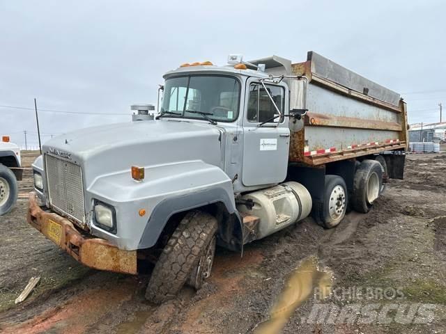 Mack RD688S Camion ribaltabili