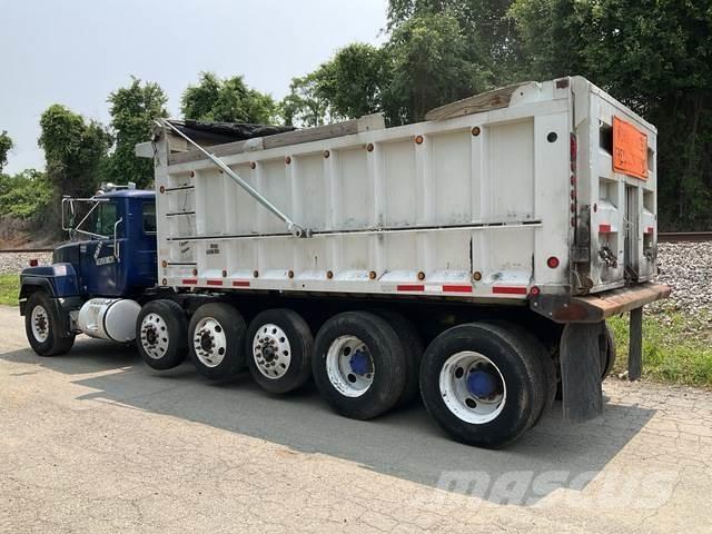 Mack RD688S Camion ribaltabili