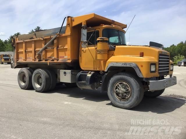 Mack RD688S Camion ribaltabili