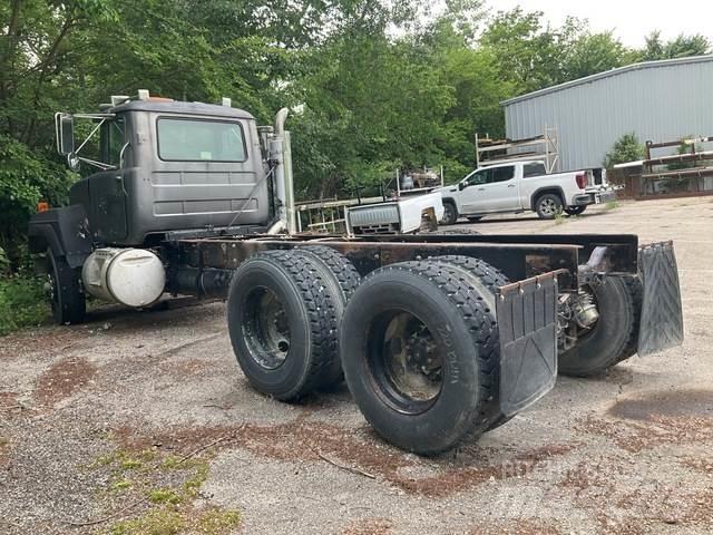 Mack RD688S Cabine e interni