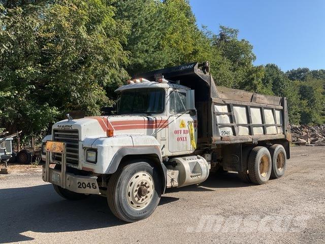 Mack RD688S Camion ribaltabili