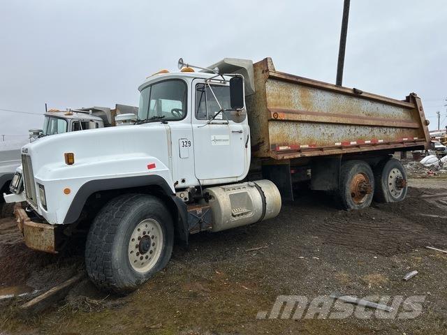 Mack RD688S Camion ribaltabili