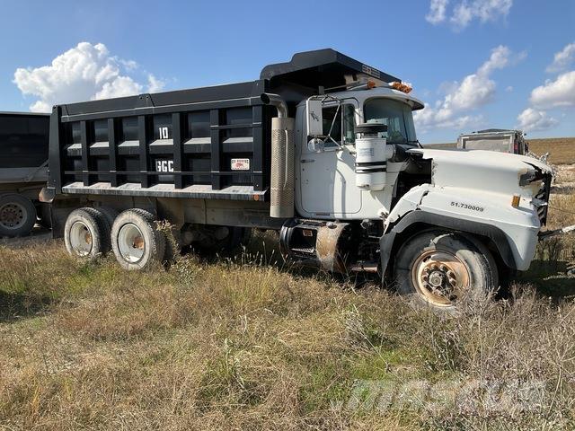 Mack RD690 Camion ribaltabili
