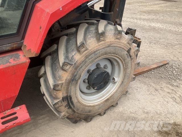 Manitou M26-4 Elevatore per esterni