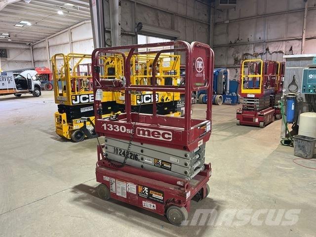 MEC 1330SE Piattaforme a pantografo