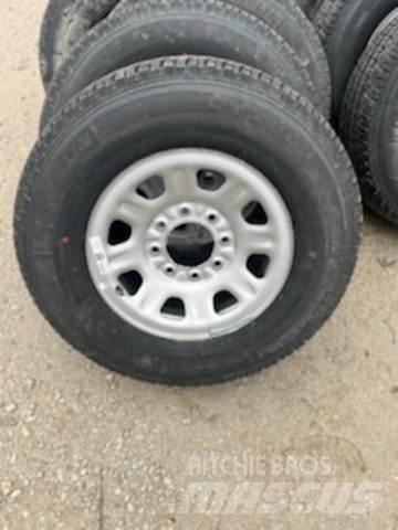 Michelin LTX Pneumatici, ruote e cerchioni