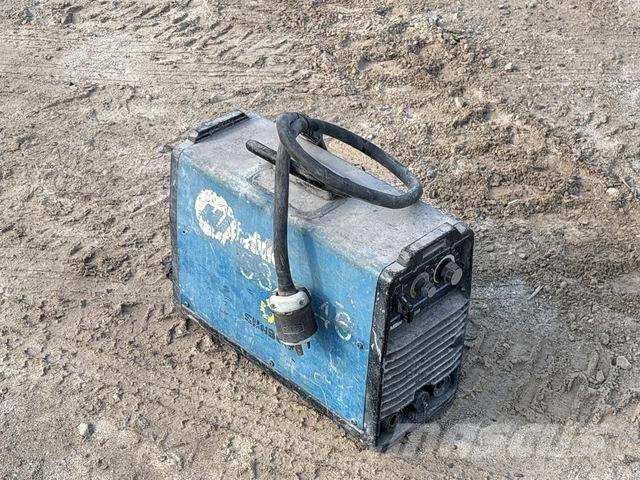 Miller CST-280 Attrezzature per saldature