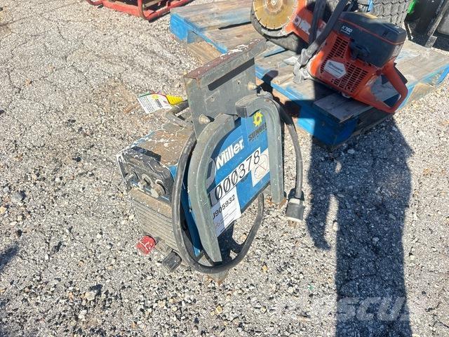 Miller CST-280 Attrezzature per saldature