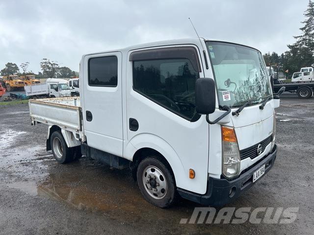 Nissan Atlas Camion con sponde ribaltabili