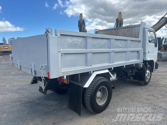 Nissan Condor Camion ribaltabili
