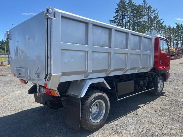 Nissan Condor Camion ribaltabili