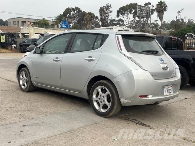 Nissan Leaf Auto