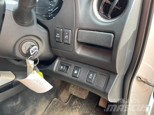 Nissan Navara Pick up/Fiancata ribaltabile