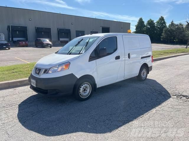 Nissan NV200 Furgone chiuso