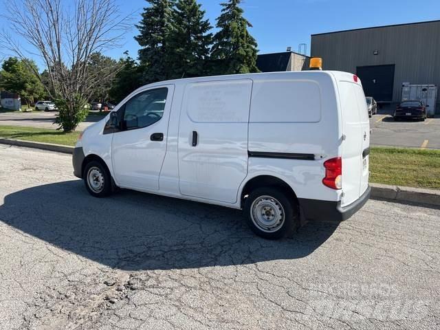 Nissan NV200 Furgone chiuso