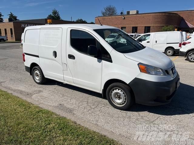 Nissan NV200 Furgone chiuso