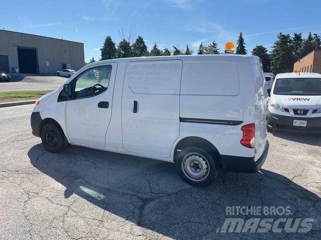 Nissan NV200 Furgone chiuso