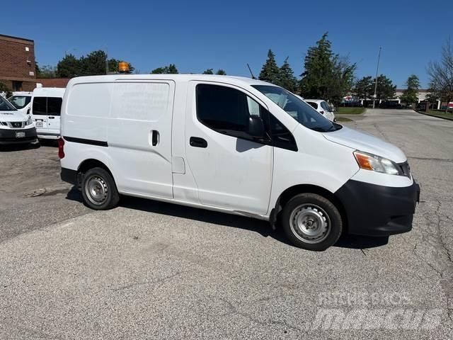 Nissan NV200 Furgone chiuso