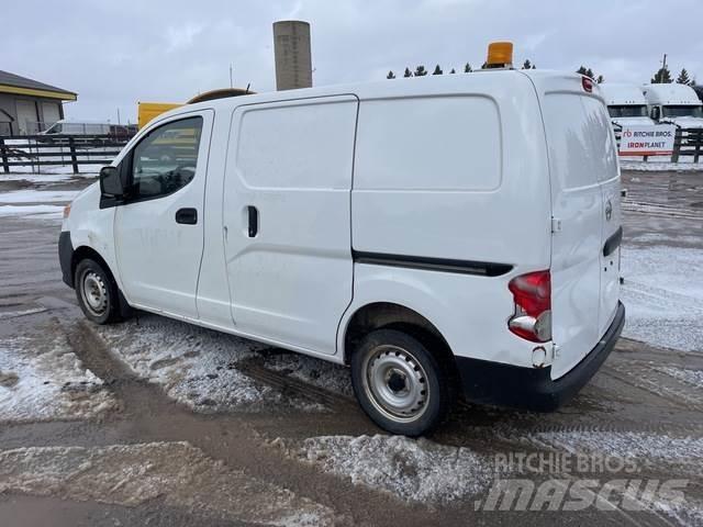 Nissan NV200 Furgone chiuso
