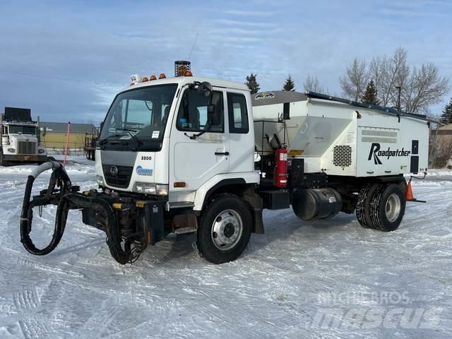 Nissan UD3300 Betoniere
