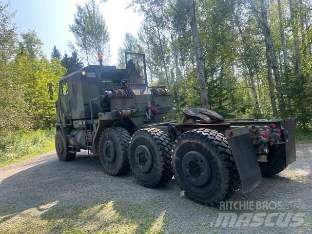 Oshkosh M1070 Motrici e Trattori Stradali