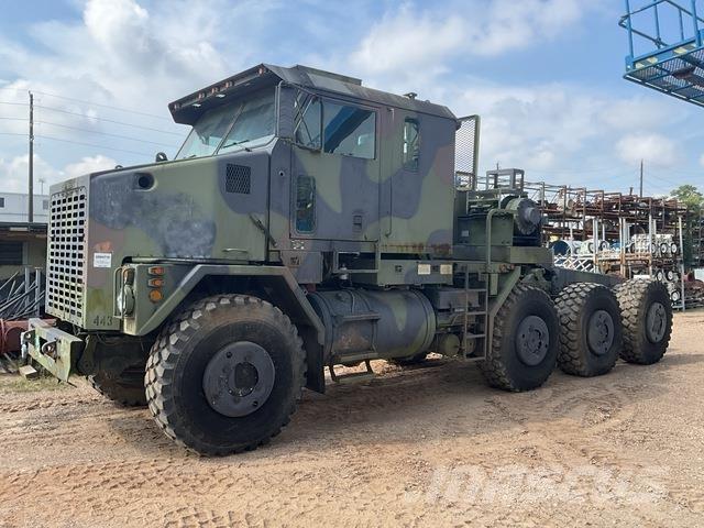 Oshkosh M1070 Carroattrezzi