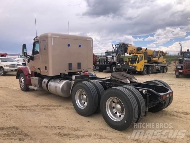 Peterbilt  Motrici e Trattori Stradali