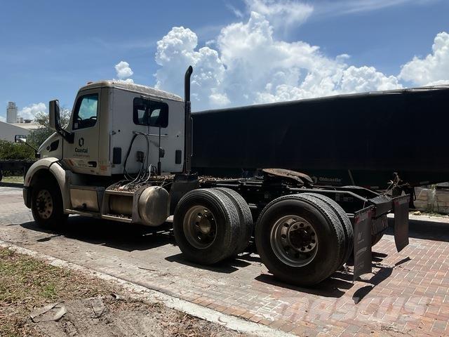Peterbilt  Motrici e Trattori Stradali