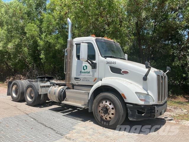 Peterbilt  Motrici e Trattori Stradali