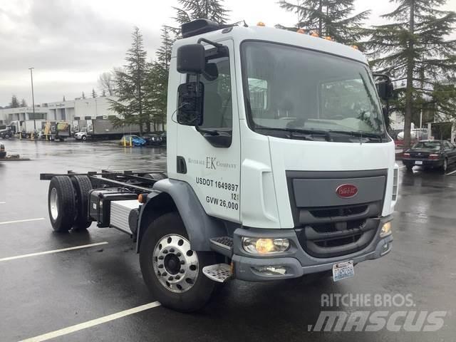 Peterbilt 220 Cabine e interni