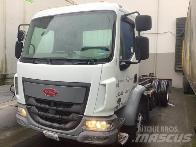 Peterbilt 220 Cabine e interni