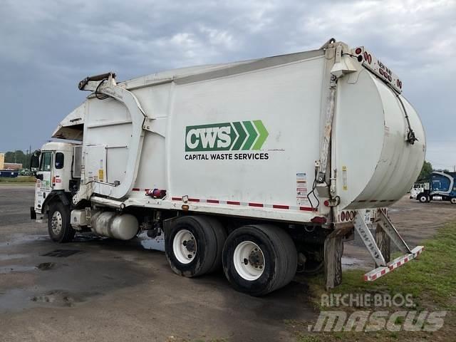 Peterbilt 320 Camion dei rifiuti