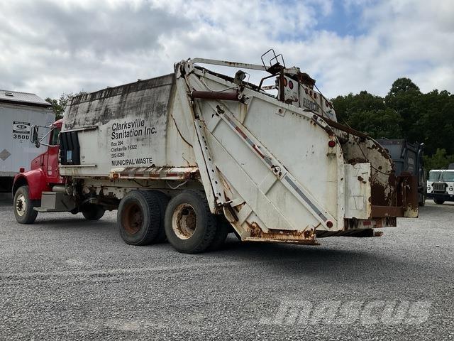 Peterbilt 330 Camion dei rifiuti