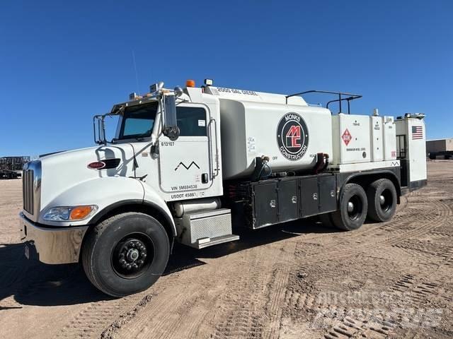 Peterbilt 335 Cisterna
