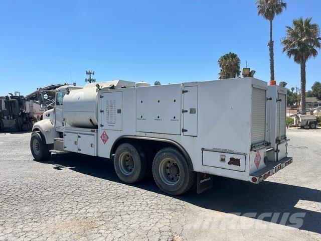 Peterbilt 335 Cisterna