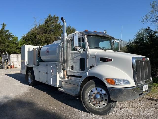 Peterbilt 337 Cisterna