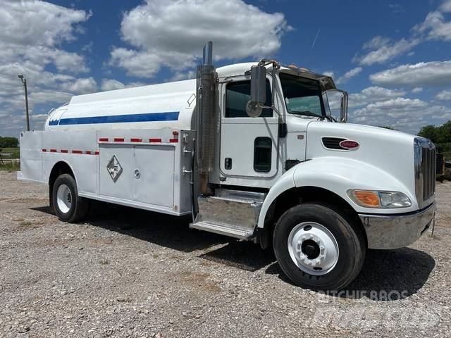 Peterbilt 337 Cisterna