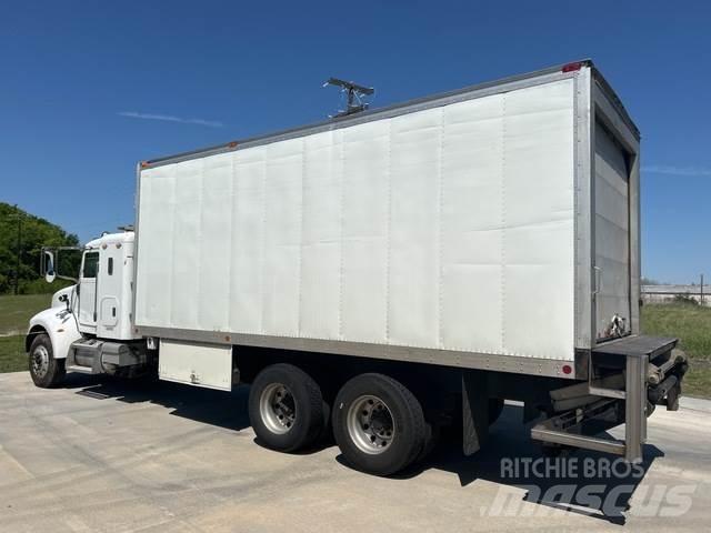 Peterbilt 340 Camion a temperatura controllata